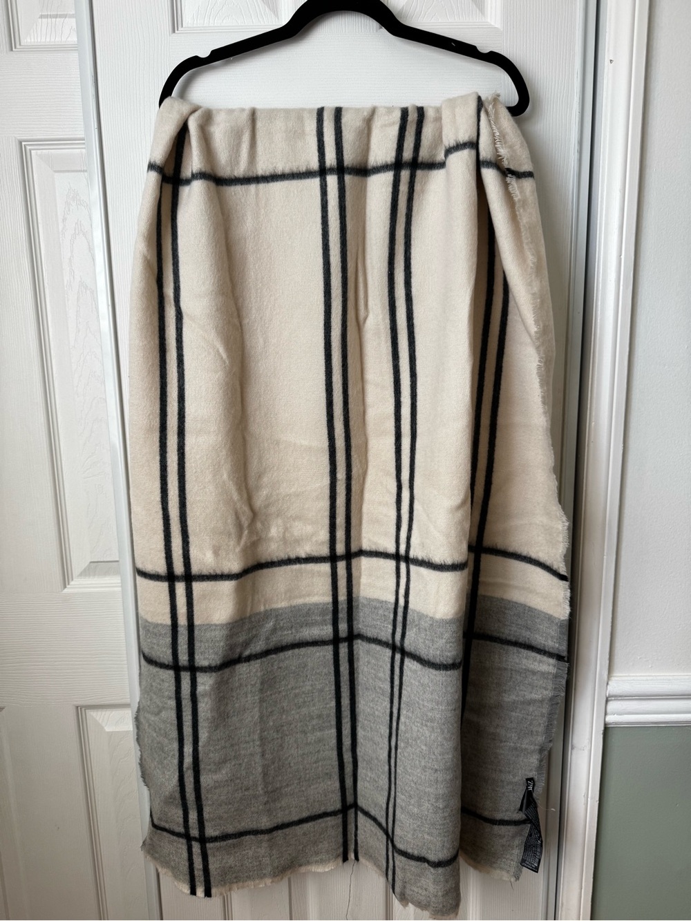Zara Cream and Gray Plaid Scarf